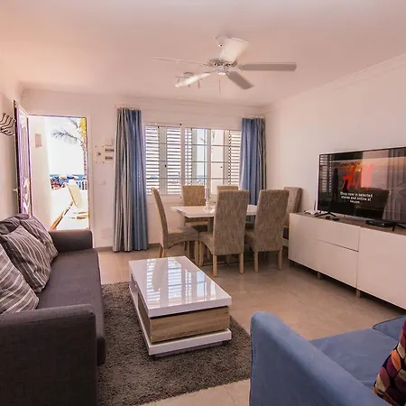 别墅 Sontrobat 卡门港